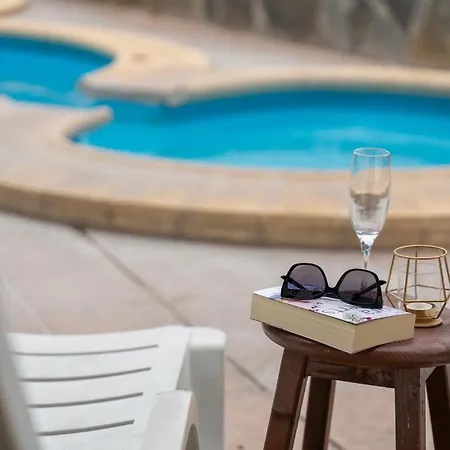 Вілла Tijoco Адехе